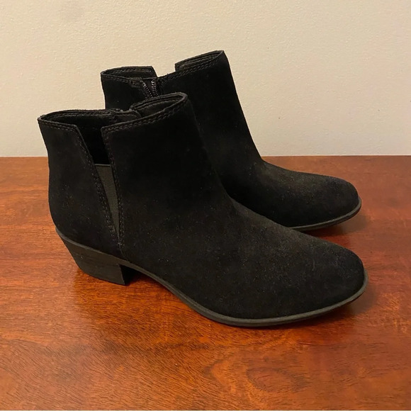 NWOT Lucky Brand Ankle Boots - Picture 3 of 4